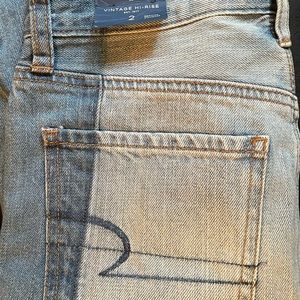American Eagle Vintage Hi-Rise Jeans